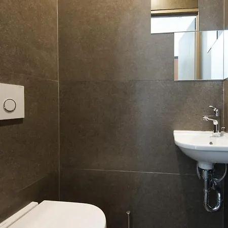 Apartment Heart Of Town 2 Bedroom Perfect Congress & Holidays By Olam *